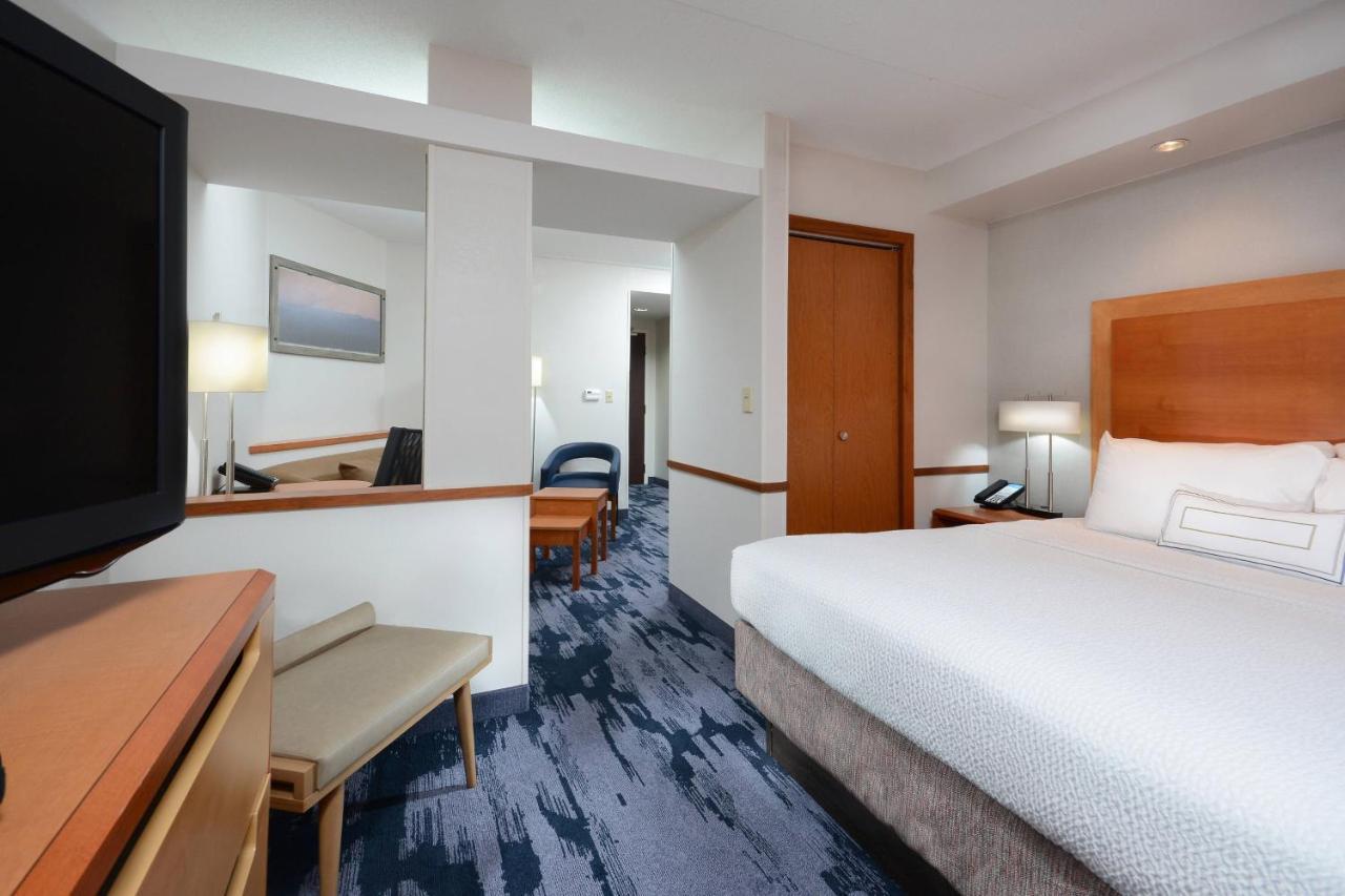 Fairfield Inn & Suites By Marriott Charlottesville North Eksteriør billede