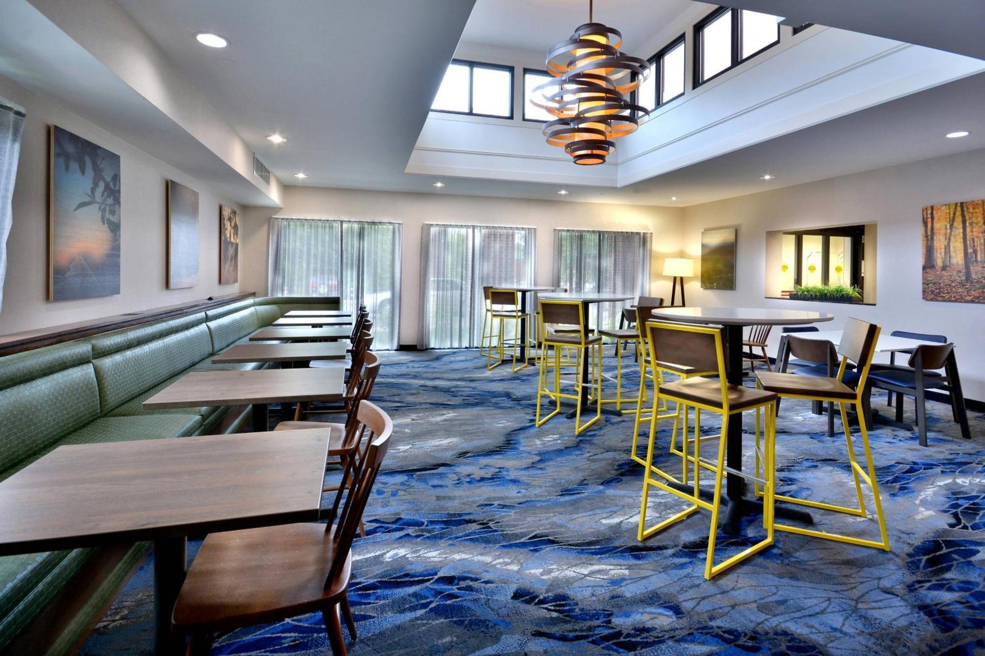Fairfield Inn & Suites By Marriott Charlottesville North Eksteriør billede